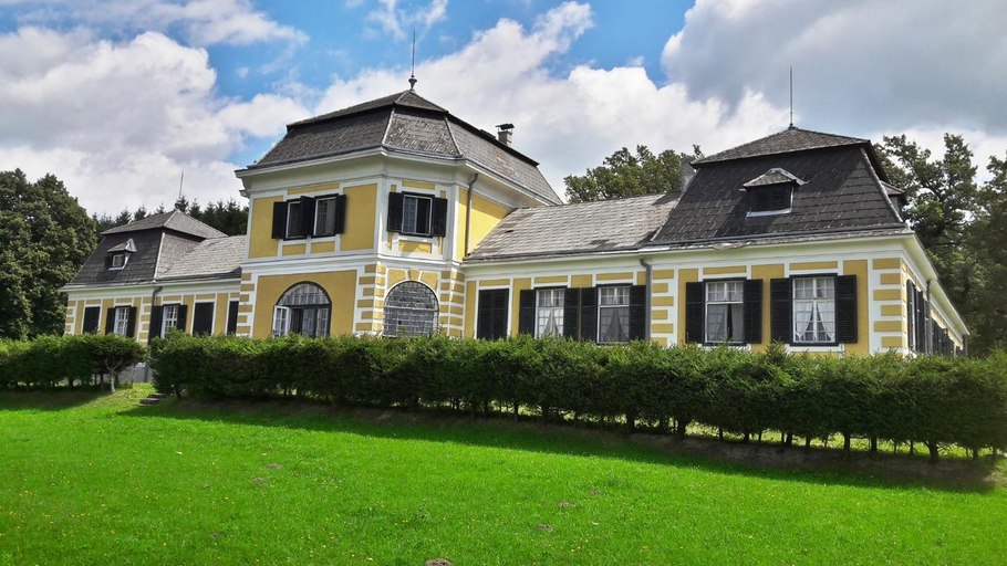 Others 4, Schloß Ziegersberg, Neunkirchen