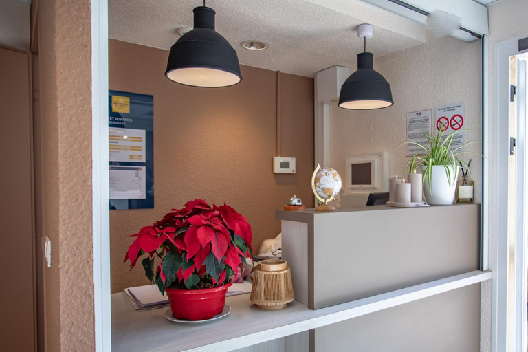 Public Area 3, Premiere Classe Annecy Cran-Gevrier, Haute-Savoie