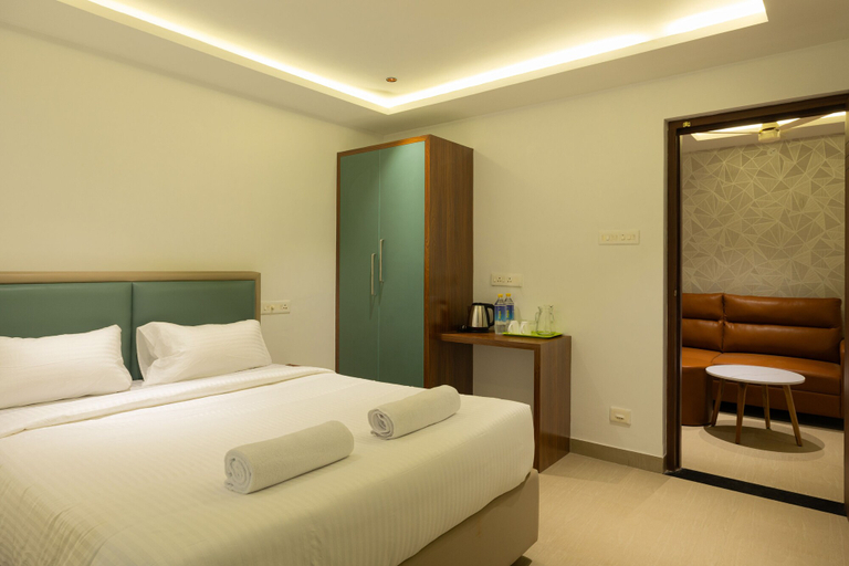 Room 5, Sri Varee Residency, Coimbatore