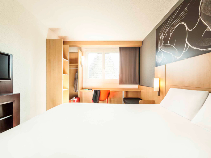 Bedroom 2, ibis Châtellerault, Vienne