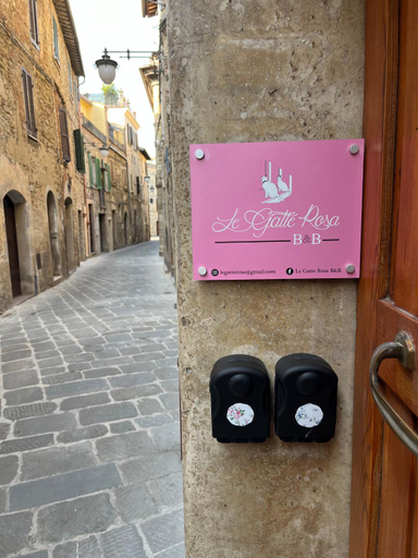 Others 4, Le Gatte Rosa B&B, Perugia