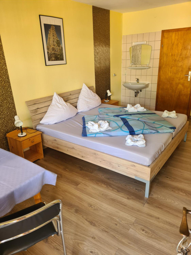 Bedroom 5, Zum Feti Pension und Restaurant, Rheingau-Taunus-Kreis