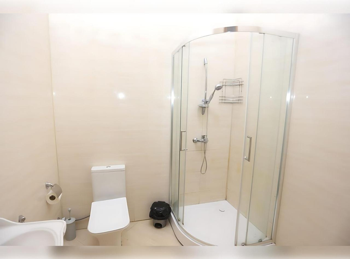 Bathroom 4, Central City Hotel, Baku