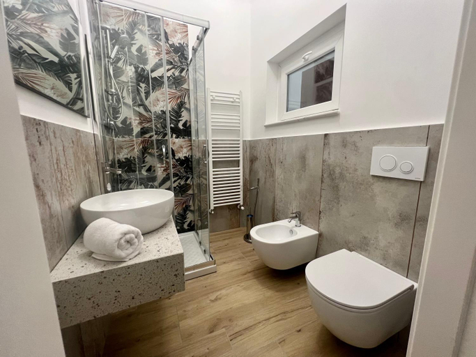 Bathroom 2, AFFITTACAMERE IL TEATRO, Crotone
