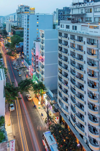 Front of property, MIBEE Hotel, Từ Liêm