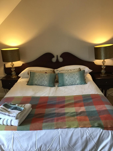 Bedroom 2, Glenfarne House