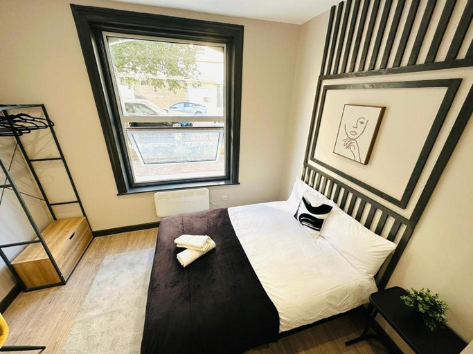 Bedroom 3, London 1 Central Studio Like a Hotel Room, London
