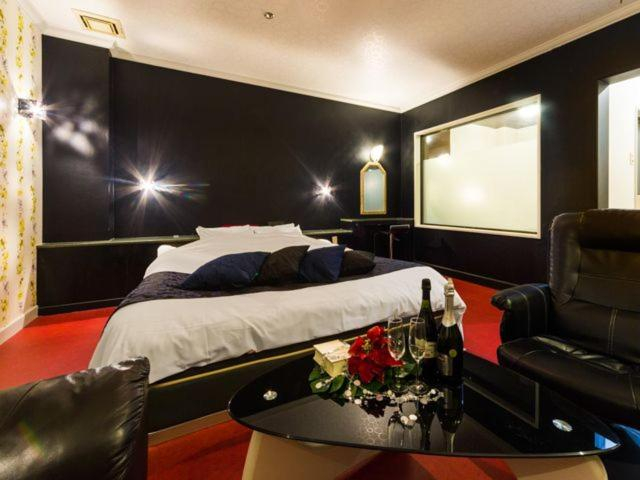 Others 3, Hotel TiAMO (Love Hotel), Kitakyūshū