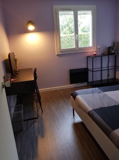 Bedroom 2, Chambre Proche Asterix, Parc Expo Villepinte, CDG, Bourget, Val-d'Oise