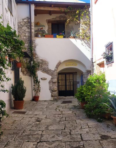 Others 4, Capovalle B&B, Potenza