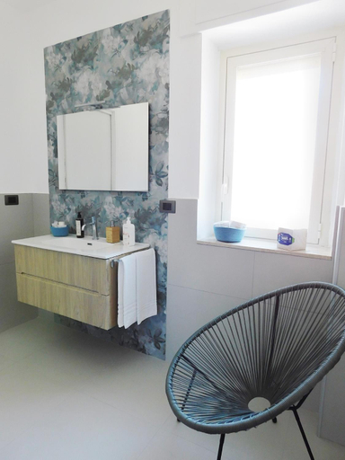 Bathroom 3, Le Camere del Corso, Syracuse