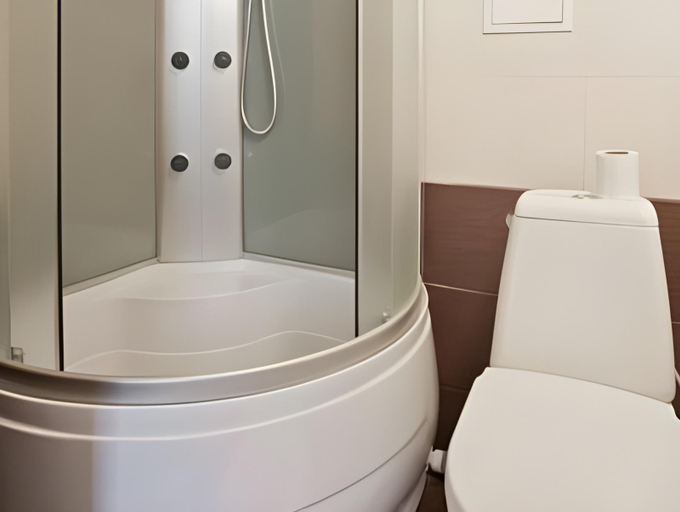 Bathroom 2, Mini-Hotel La Menska, Minsk