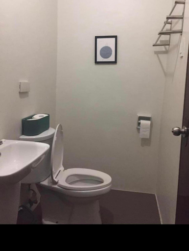 Others 5, Mactan Guesthouse, Lapu-Lapu City