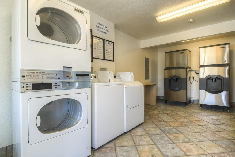 Others 5, Motel 6 Palm Springs Rancho Mirage, Riverside