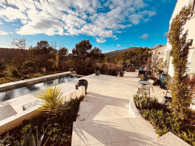 Others 5, Villa Alba en Provence, Var