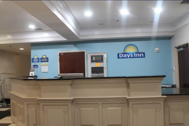 Public Area 2, Days Inn by Wyndham Budd Lake, Morris