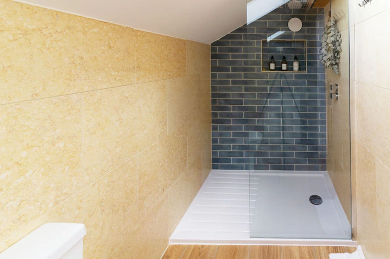Bathroom 3, The Studio Cheddar, Somerset