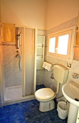 Bathroom 3, Camere Fontanavecchia, La Spezia