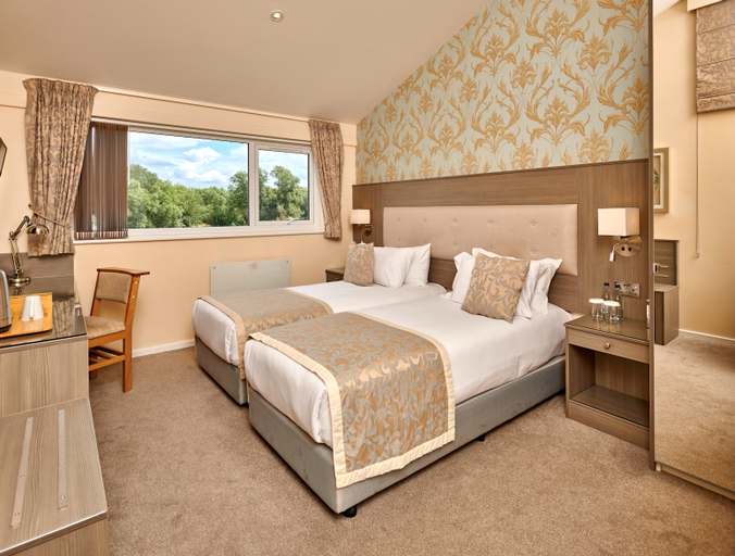 Bedroom 4, Kingfisher Park, Northamptonshire
