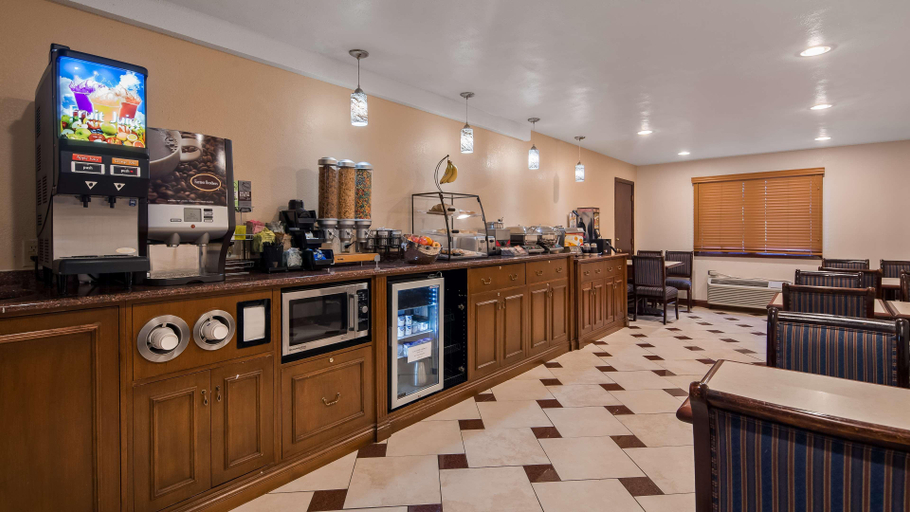 Food & Drinks 5, Best Western Willits Inn, Mendocino