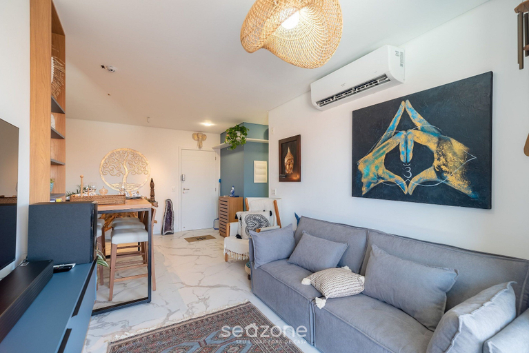 Living area 4, Beauty Zen Apart on Beach With Jacuzzi Ibc0205, Florianopolis