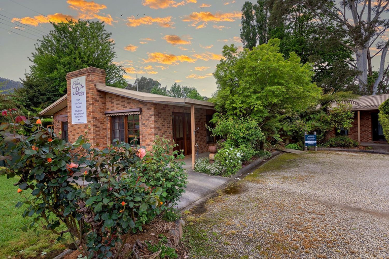 Others 1, Eildon Motel Main house, Murrindindi - East