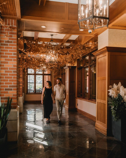 Public Area, Oak Bay Beach Hotel, Capital
