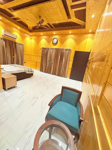 Room 5, The Greenwood Farm And Lawn -Bijwasan, Gurgaon