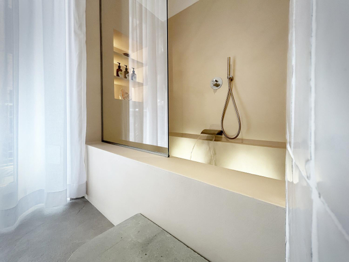 Others 3, allegra suites, La Spezia