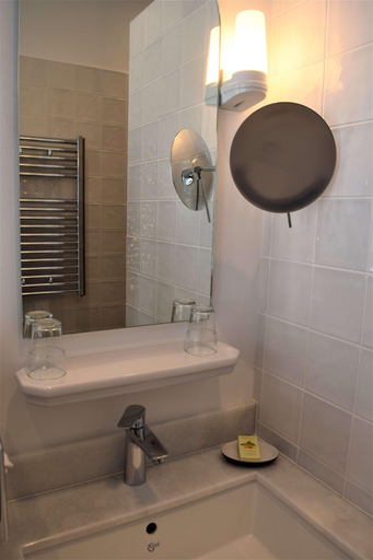 Bathroom 4, Hotel De Verdun 1882, BW Signature Collection, Rhône