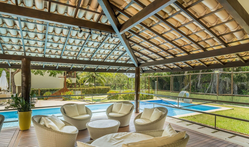 Pool 4, Comfortable Apartment w Pool in Guarajuba Gch0201, Camaçari