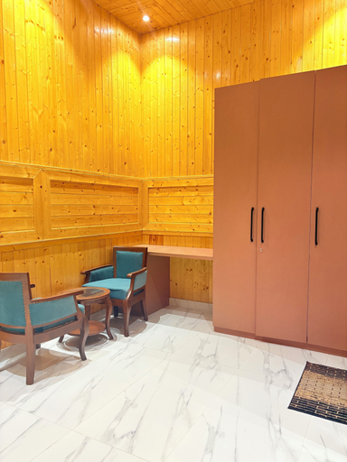 Room 4, The Greenwood Farm And Lawn -Bijwasan, Gurgaon