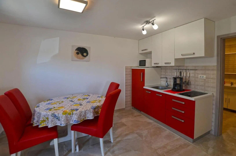 Private kitchen 3, Apartment Mare e Vista, Rovinj