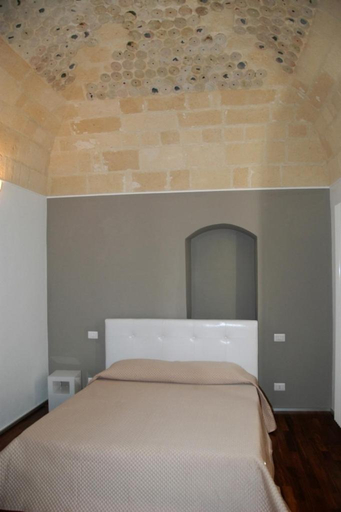 Others 4, B&B Antico Castello, Bari