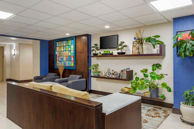 Public Area 3, Best Western Plus Berkshire Hills Inn & Suites, Berkshire