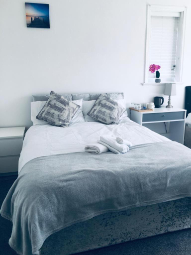 Others 4, Elsham Gardens Rooms - Shared Facilities, Tameside