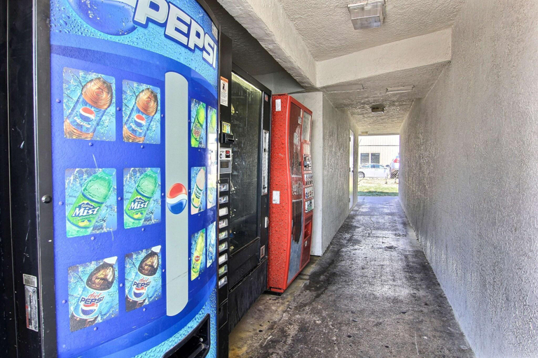 Others 5, Motel 6 Austin, Tx – North Central, Travis