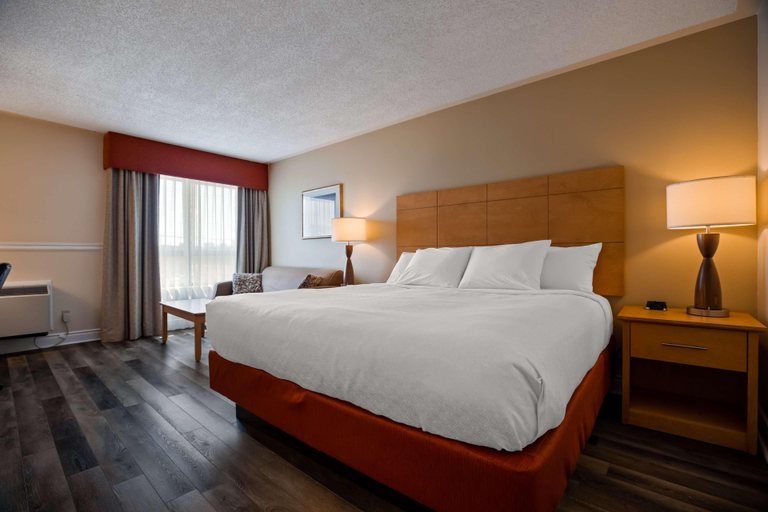 Bedroom 3, Best Western Smiths Falls Hotel, Leeds and Grenville