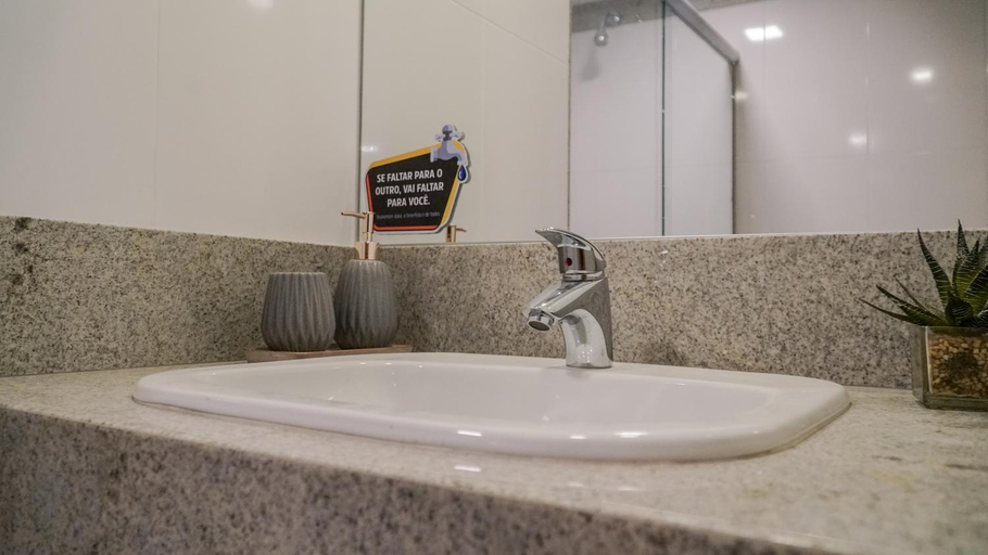 Bathroom 2, Annaya Suites, Viçosa