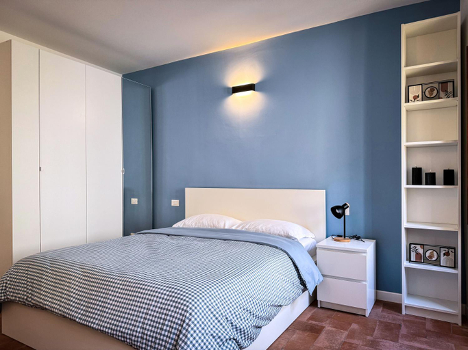 Others 5, Residenza Gonzaga, Mantua