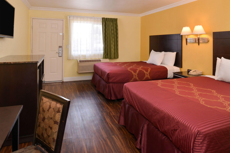 Bedroom 3, Americas Best Value Inn Rialto, San Bernardino