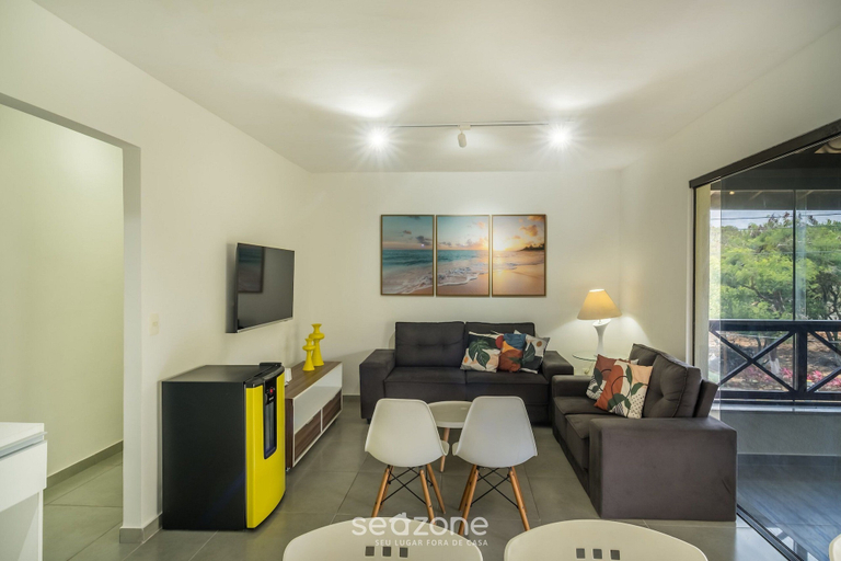 Living area, Comfortable Apartment w Pool in Guarajuba Gch0201, Camaçari