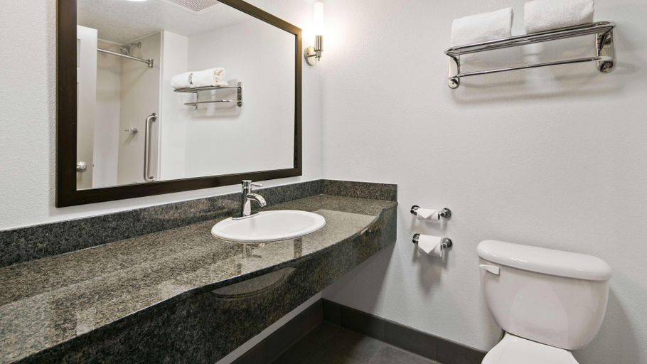 Bedroom 4, Best Western Plus Gallup Inn & Suites, McKinley