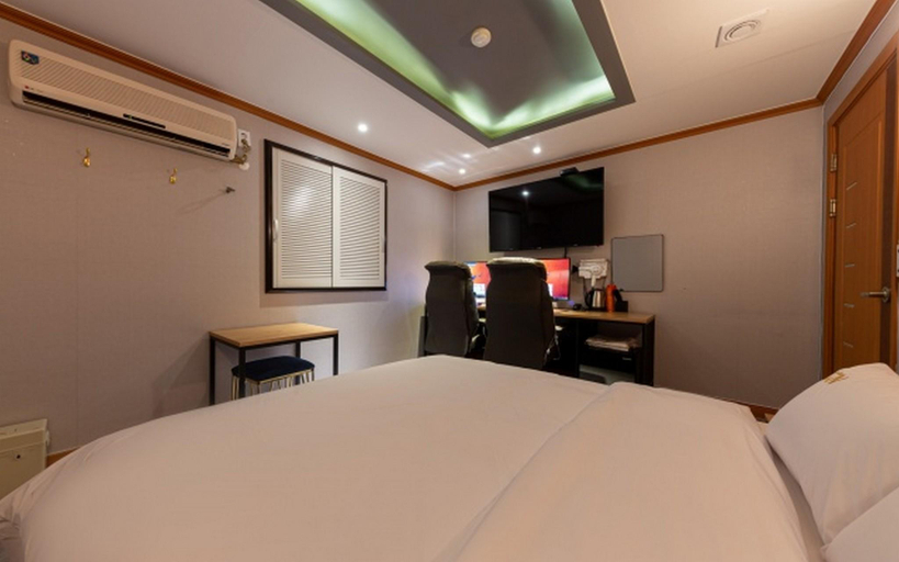 Others 3, Ansan Can, Hwaseong
