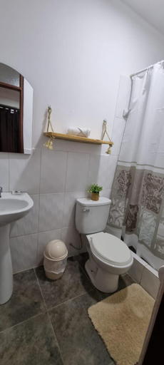 Bathroom 3, Hospedaje Lercher, Oxapampa