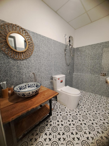 Bathroom 4, GOLDEN LOTUS SPA & HOMESTAY, Phan Thiết