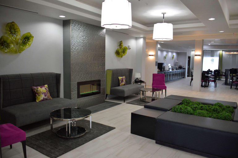 Public Area 3, Best Western Plus Dilley Inn & Suites, Frio