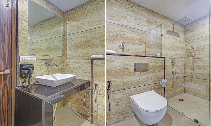 Bathroom 4, Hotel Woodville Inn - Hotel in Mcleodganj, Kangra