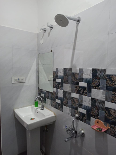 Bathroom 4, Abhiram Homestay, Chhatarpur