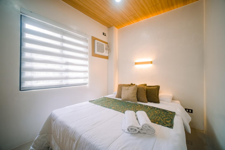 Others 2, Resort type Family room for 4 to 5pax with pool, Bacolod City